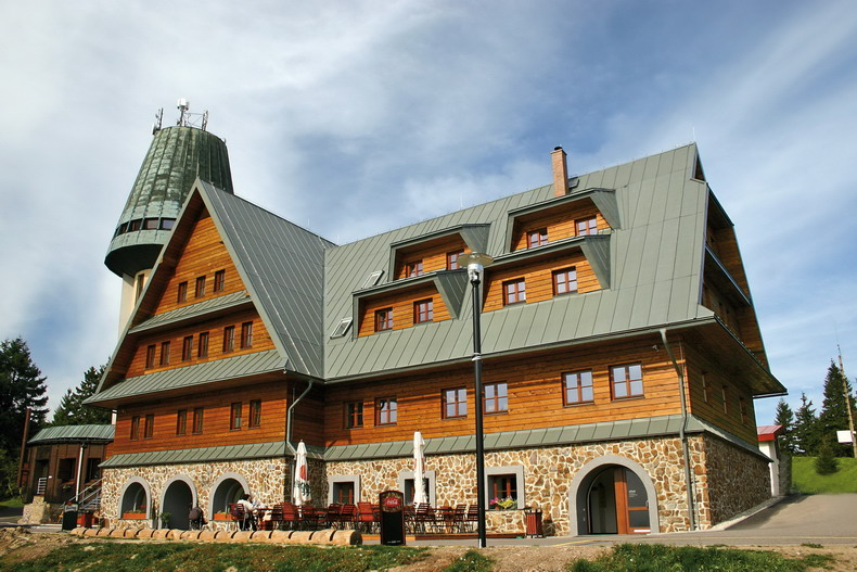 Kramarovachata000