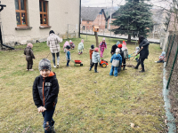 Jarní úklid zahrady MŠ!